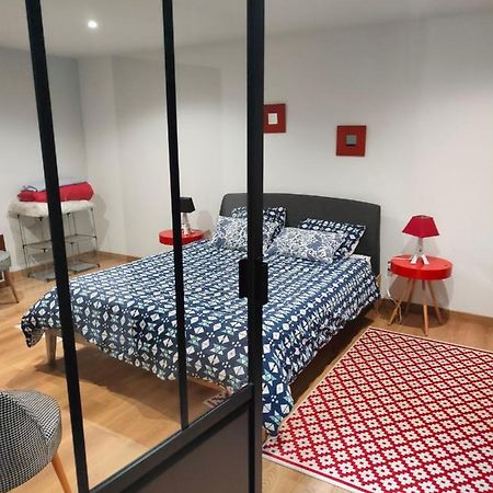 Maryse Hotel Douvrin Bagian luar foto